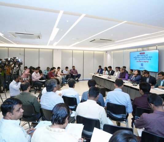 নতুন সরকার এর অর্থনৈতিক ও সামাজিক খাতে নীতি ও প্রশাসনিক সিদ্ধান্ত: ১৮০ দিন ও তারপর